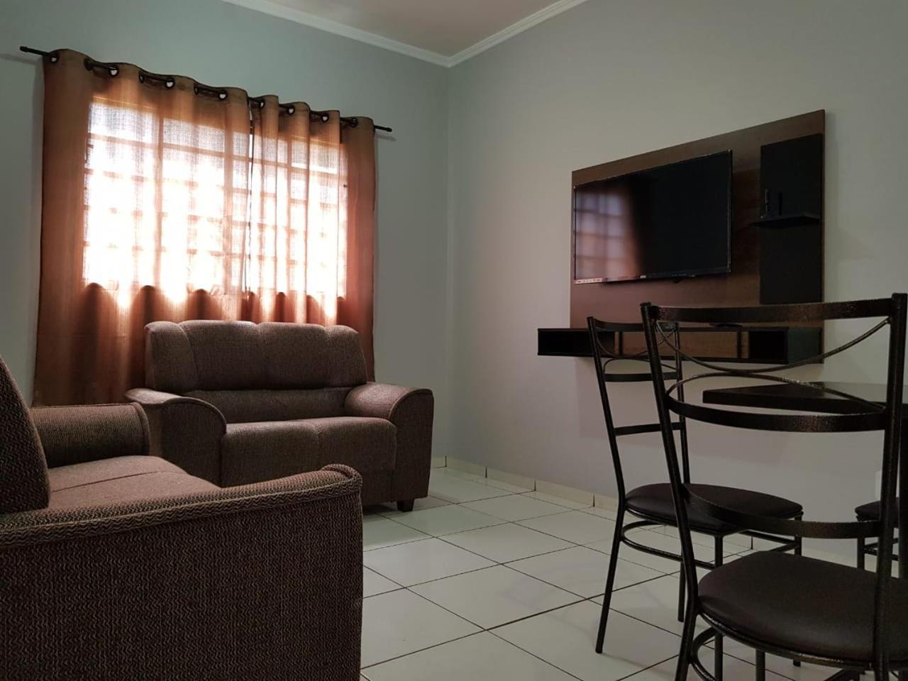 Del Rey Guest Flat Apartamento Dourados Exterior foto